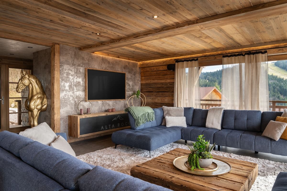 ALTA ROCCA – 14 pers. – Pool + Jacuzzi + Sauna